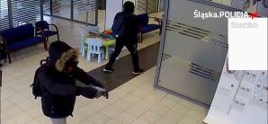 [VIDEO] Napad z bronią na bank w Katowicach! Kto rozpoznaje bandytów?