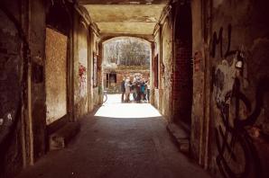 120 stron, 80 fotografii, 12 historii. Album 