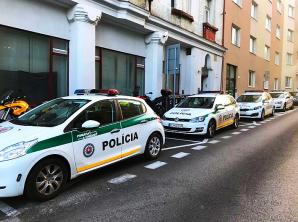 [VIDEO]Ukrywający się w Bratysławie Robert Z. wyłudził 2 mln Euro od polskiego biznesmena. Rutkowski, który przed laty, narażając życie, doprowadził do rozbicia słowackiej mafii i ujęcia jej bossa Mikulasza C. ps. MIKI - zabójcy 30 osób - obecnie ostrzega 