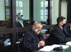 [VIDEO] - W sposób zaplanowany i perfidny wykorzystywał uczucia - zeznała pierwszą z ofiar dolnośląskiego Tulipana w procesie o wyłudzenie 10 mln zł, który dziś rozpoczął się przed Sądem Okręgowym w Jeleniej Górze