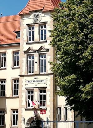 Wrocławski Tulipan Tomasz K. skazany kolejnym wyrokiem na 1,5 roku więzienia! Jest też następny akt oskarżenia przeciwko temu wyłudzającemu miliony przestępcy, którego nie potrafi zamknąć za kratami wrocławski Wymiar Sprawiedliwości! Czy zrobi to 11.02?