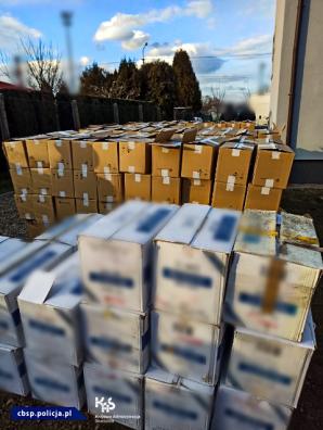 [VIDEO] Prawie 5 mln papierosów przejęte przez CBŚP i KAS