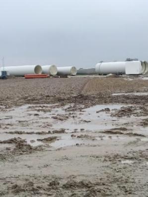 Z OSTATNIEJ CHWILI: RUTKOWSKI: Budowa wiatraków wstrzymana!