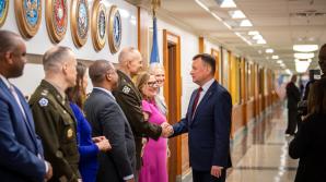 Polska i USA solidarne wobec wyzwań związanych z bezpieczeństwem - Na spotkaniu w Pentagonie omawiane były sprawy wsparcia dla Ukrainy, i m in. te, które zostaną poruszone w czerwcu br. na szczycie NATO w Madrycie