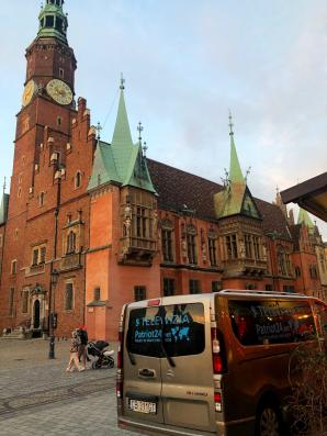 [VIDEO] Polityka rozrywkowa czyli ekskluzywna promocja słodyczy we Wrocławiu!