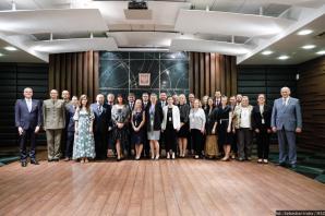 Minister Rau uczestniczył w konferencji Raisina Dialogue w Indiach z odpowiednikami z Argentyny, Chorwacji, Luksemburga, Litwy, Norwegii, Słowenii, Niderlandów, Filipin, Nigerii, Armenii, Mauritiusu, Grecji, Meksyku i Nepalu