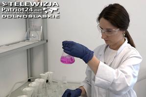 [VIDEO] Polacy opracowali nośnik, dzięki któremu więcej leków będzie można podawać przez skórę. Za kilka lat na rynku mogą się pojawić maści albo plastry na raka