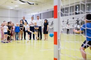 [VIDEO] Premier w Raszynie: rozpoczynamy wielki program budowy wielofunkcyjnych hal łukowych