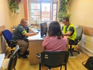 Matka z córką zatrzymane za oszustwo, przywłaszczenie i „pranie pieniędzy”. Łączna kwota strat to prawie 4,5 mln złotych!