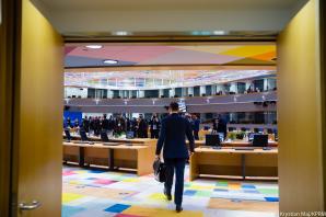 [VIDEO] Rosyjski atak na Ukrainę i rola Białorusi, Europejski Instrument na rzecz Pokoju, jednolity rynek europejski, migracje – główne tematy posiedzenia Rady Europejskiej