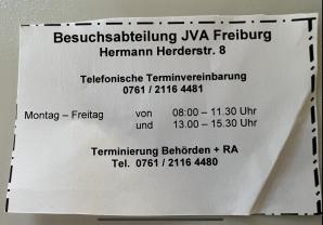 [VIDEO] Polski student Oskar Gwizdała za kratami niemieckiego aresztu we Freiburgu. A jego szef-przestępca nie! Demonstracja z udziałem rodzin innych uwięzionych tam Polaków w piątek o godz. 11:00 przed Ambasadą Niemiec w Warszawie!