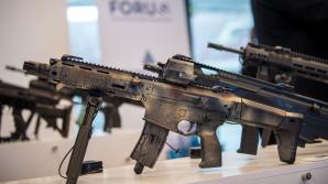 [VIDEO] - Potrzebujemy europejskiego programu na rzecz zbrojeń, potrzebujemy bezpieczeństwa łańcucha dostaw komponentów do przemysłu zbrojeniowego, potrzebujemy niezależności europejskiego i polskiego przemysłu zbrojeniowego. (…) Tak postrzegam potrzebę in