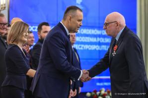 [VIDEO] Prezydent wręczył Ordery Orła Białego i Ordery Odrodzenia Polski