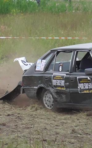 Impreza motoryzacyjna w Łaznowskiej Woli (video)