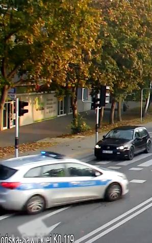 [VIDEO] Nie zatrzymał się do kontroli drogowej – uciekając uszkodził kilka aut