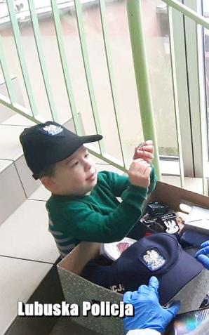 [VIDEO] Pokażecie mi proszę jak wygląda Policja! Marzenia 7 – letniego Andrzejka spełniły się dzięki policjantom!