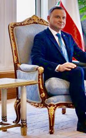 [VIDEO] O dostawach gazu prezydent Andrzej Duda z Emirem Kataru Szejkiem Tamimem Bin Hamadem Al Thanim 