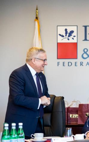 Minister Nowak do amerykańskich inwestorów: mamy świetnie wyszkoloną kadrę, programy pomocy i szybką ścieżkę inwestycyjną