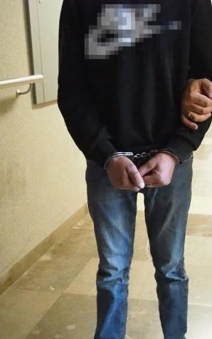  Łuk, strzały, kusza, bagnety, pistolety, prawie 300 sztuk ostrej amunicji oraz kłótnia z braćmi