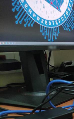 Sprzedawali porno zdjęcia ze swoimi dziećmi. Podkarpacki pion PZ PK skierował akt oskarżenia za gwałty na małoletnich oraz produkcję i rozpowszechnienie materiałów pornograficznych z udziałem dzieci