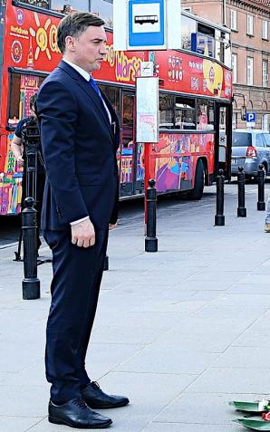 Minister Sprawiedliwości upamiętnił ofiary zbrodni katyńskiej