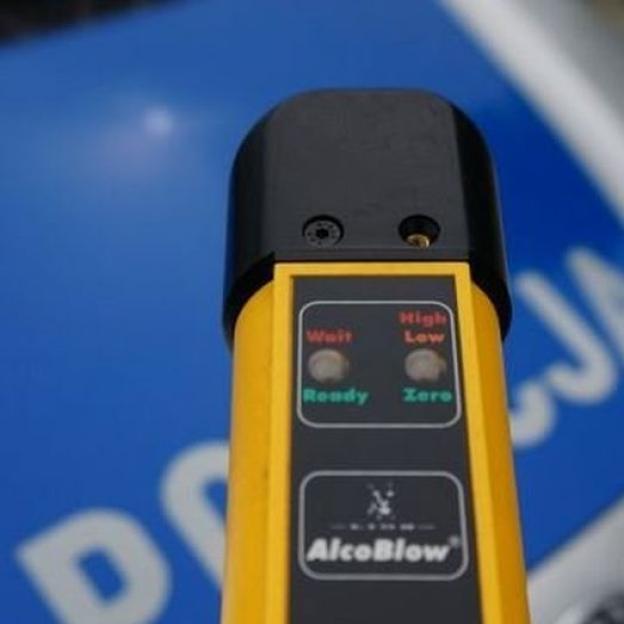 Kłodzko: wieczorny pościg za nietrzeźwym kierującym, który nie posiadał prawa jazdy