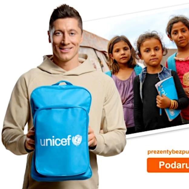 „Prezenty bez Pudła” najlepiej prezentują się w użyciu – Robert Lewandowski wspiera program UNICEF Polska