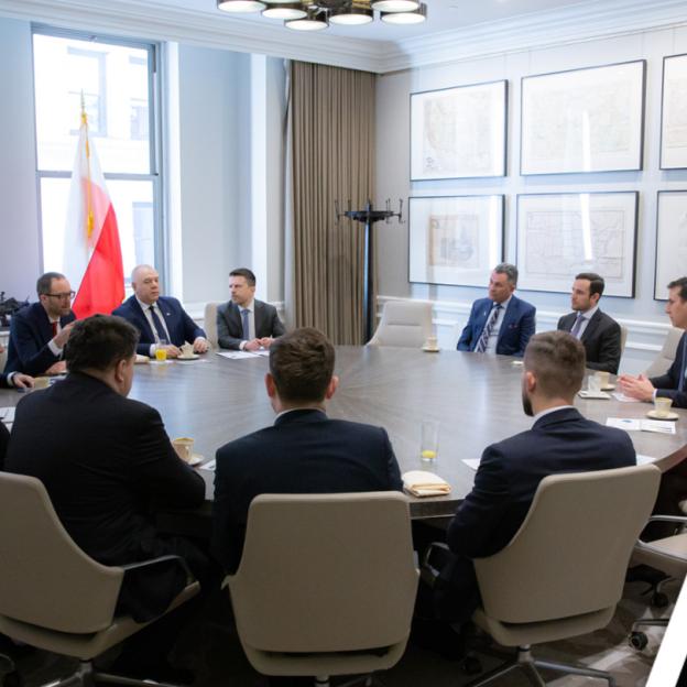 [VIDEO] Wicepremier Jacek Sasin na nowojorskiej giełdzie