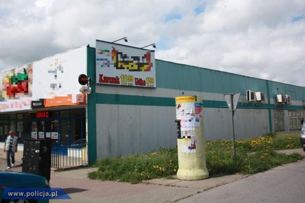 Skradzione 300 tysięcy złotych schował w słupie ogłoszeniowym! 