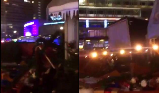 [VIDEO] Rozpędzona ciężarówka z Polski wjechała w tłum na Jarmarku w Berlinie! Zabici i ranni