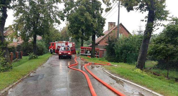 Stan pogotowia przeciwpowodziowego. 55 zastępów PSP i OSP prowadzi działania przeciwpowodziowe w Elblągu