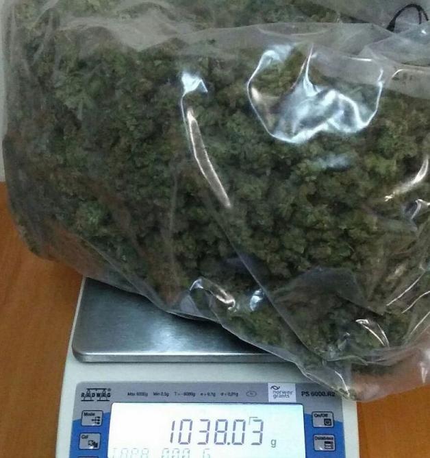 Podejrzani o przemyt narkotyków z Holandii w rękach mazowieckich policjantów