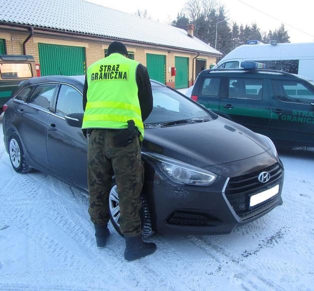 Poszukiwany listem gończym Litwin „znaleziony” w samochodzie skradzionym w Niemczech