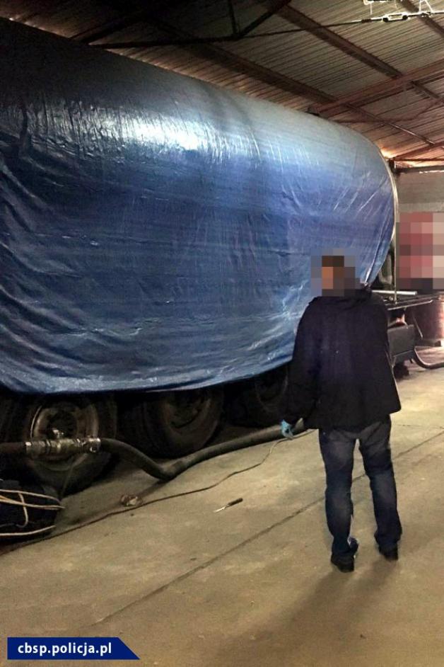 CBŚP przy współpracy KAS uderzyło z ogromną siłą w rynek nielegalnego obrotu paliwami