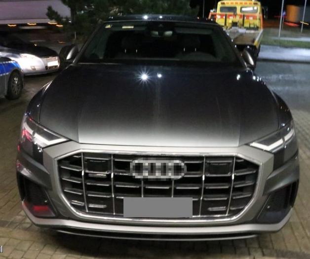 Litwin i Rosjanin zatrzymani wraz ze skradzionym we Włoszech luksusowe Audi