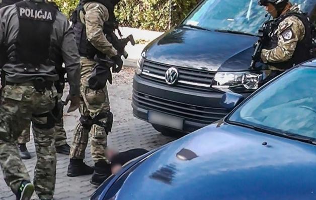 Interpol oraz Polska Policja ostrzega przed nowymi sposobami oszustw związanych z koronawirusem