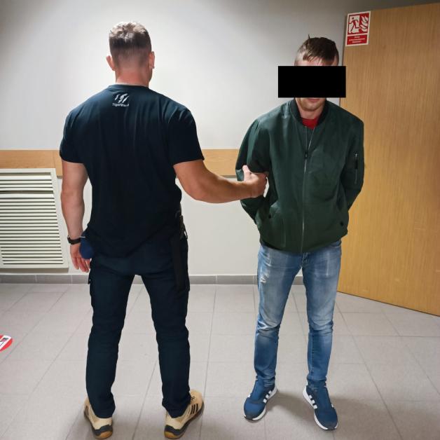 Celowo wjeżdżał samochodem w grupy ludzi na chodniku