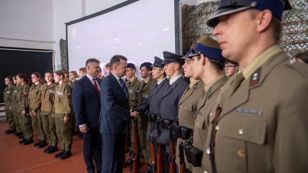 „Strzelnica w powiecie” - rozwijamy umiejętności strzeleckie młodzieży klas wojskowych i organizacji proobronnych