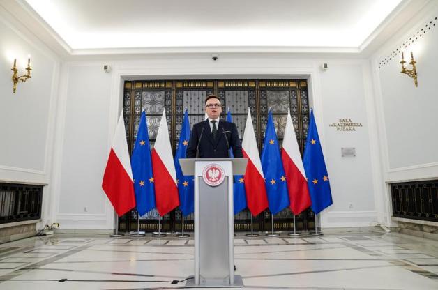 Sejm zdecydował w piątek, 12 kwietnia, o skierowaniu wszystkich zgłoszonych projektów ustaw dotyczących przerywania ciąży do powołanej w tym celu komisji nadzwyczajnej