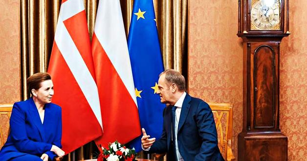 Premier Donald Tusk spotkał się w Warszawie z Premier Danii Mette Frederiksen. Szefowie rządów omówili kwestie bezpieczeństwa w regionie